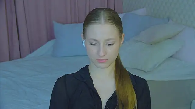 BritneyCruze online show from 10, 3, 2025