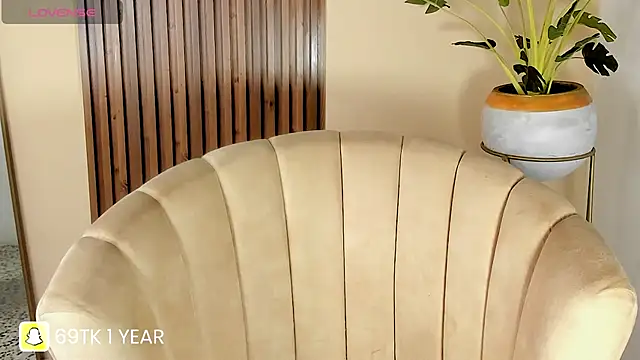 Snapshot of kenayfox chatting on 21, 3, 2025 kenayfox online show from 21, 3, 2025