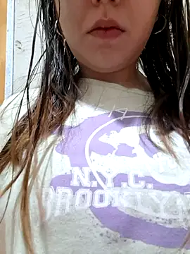 Snapshot of CAT28004 chatting on 8, 11, 2025 CAT28004 online show from 8, 11, 2025