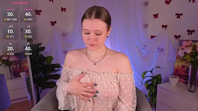 MaydaFoulk online show from 9, 3, 2026