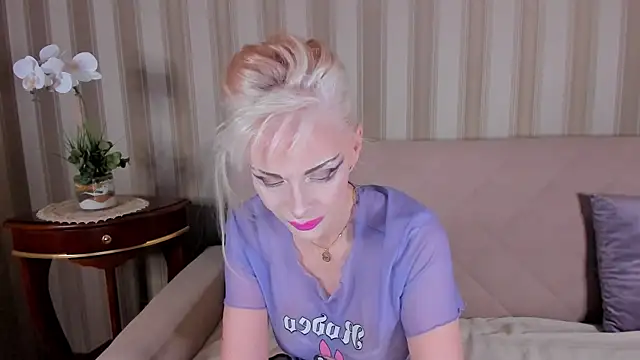 Rita Farel online show from 13, 3, 2025