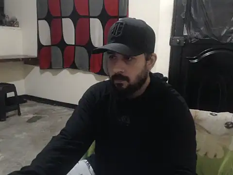 Snapshot of leonamable12 chatting on 3, 3, 2026 leonamable12 online show from 3, 3, 2026