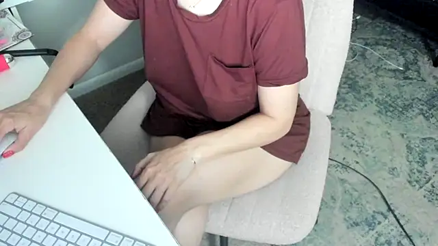 Snapshot of bigb00tyjudyyX chatting on 19, 5, 2026 bigb00tyjudyyX online show from 19, 5, 2026