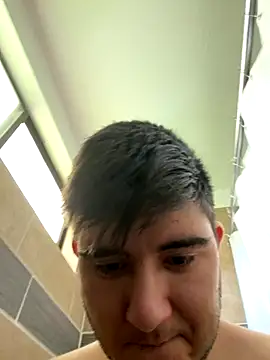 Snapshot of Yann_18 chatting on 1, 11, 2025 Yann 18 online show from 1, 11, 2025