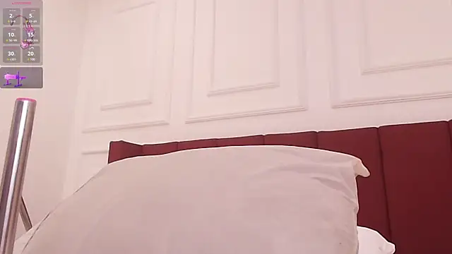 Luna monroe  online show from 1, 3, 2025