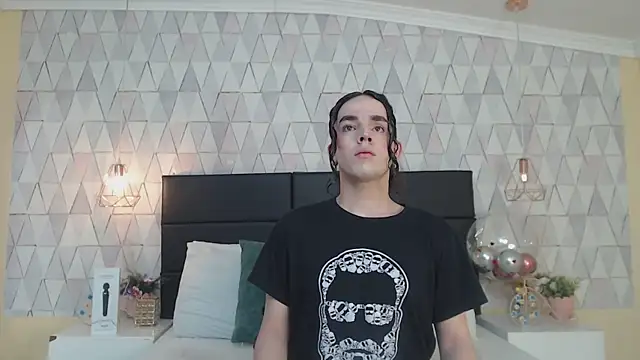 JustinePerry online show from 23, 9, 2025