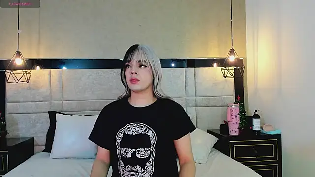 JustinePerry online show from 24, 11, 2025