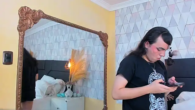 JustinePerry online show from 3, 4, 2026