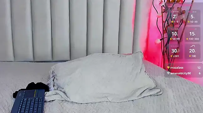 franchescamm online show from 13, 2, 2025