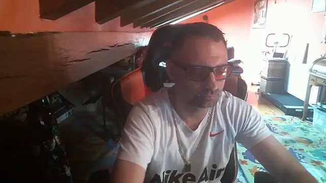 Snapshot of 6996horus chatting on 8, 4, 2026 6996horus online show from 8, 4, 2026