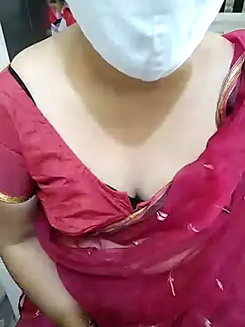 Snapshot of aliseanu chatting on 20, 12, 2024 aliseanu online show from 20, 12, 2024