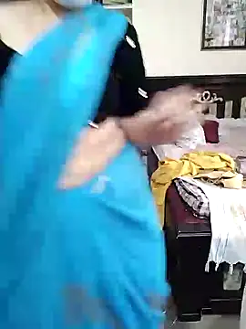 Snapshot of aliseanu chatting on 27, 12, 2024 aliseanu online show from 27, 12, 2024