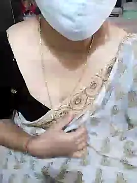 Snapshot of aliseanu chatting on 10, 1, 2025 aliseanu online show from 10, 1, 2025