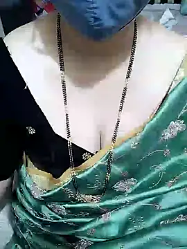 Snapshot of aliseanu chatting on 19, 1, 2025 aliseanu online show from 19, 1, 2025