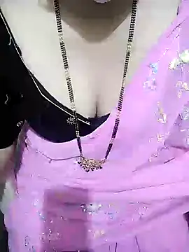 Snapshot of aliseanu chatting on 3, 2, 2025 aliseanu online show from 3, 2, 2025