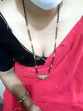 Snapshot of aliseanu chatting on 4, 2, 2025 aliseanu online show from 4, 2, 2025