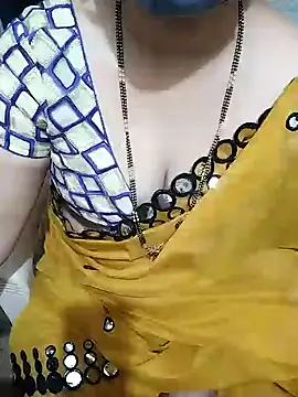 Snapshot of aliseanu chatting on 7, 2, 2025 aliseanu online show from 7, 2, 2025