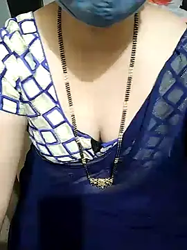 Snapshot of aliseanu chatting on 11, 2, 2025 aliseanu online show from 11, 2, 2025