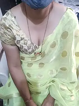 Snapshot of aliseanu chatting on 14, 2, 2025 aliseanu online show from 14, 2, 2025