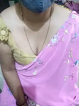 Snapshot of aliseanu chatting on 18, 2, 2025 aliseanu online show from 18, 2, 2025