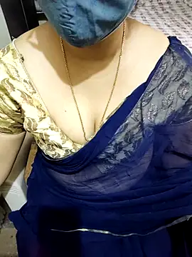 Snapshot of aliseanu chatting on 1, 3, 2025 aliseanu online show from 1, 3, 2025