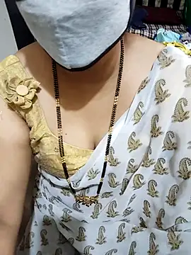 Snapshot of aliseanu chatting on 3, 3, 2025 aliseanu online show from 3, 3, 2025