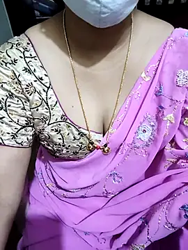 Snapshot of aliseanu chatting on 12, 3, 2025 aliseanu online show from 12, 3, 2025