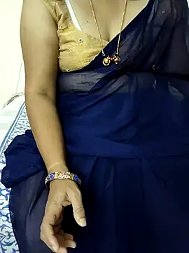 Snapshot of aliseanu chatting on 17, 3, 2025 aliseanu online show from 17, 3, 2025