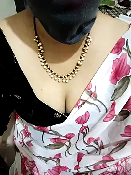 Snapshot of aliseanu chatting on 18, 3, 2025 aliseanu online show from 18, 3, 2025