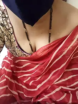 Snapshot of aliseanu chatting on 24, 10, 2025 aliseanu online show from 24, 10, 2025