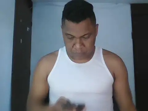 latinblack01 online show from 12, 11, 2025