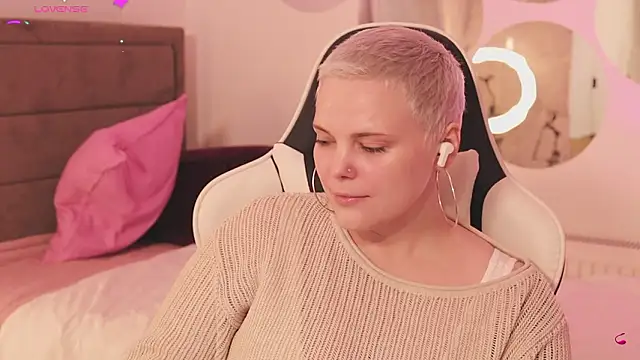 LikaBerry1 online show from 11, 2, 2026