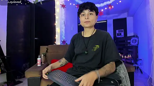 Snapshot of ZuryRamirez_ chatting on 9, 12, 2024 ZuryRamirez  online show from 9, 12, 2024