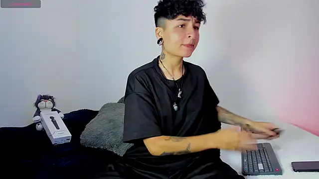 Snapshot of ZuryRamirez_ chatting on 25, 12, 2024 ZuryRamirez  online show from 25, 12, 2024