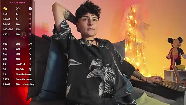 Snapshot of ZuryRamirez_ chatting on 9, 1, 2025 ZuryRamirez  online show from 9, 1, 2025