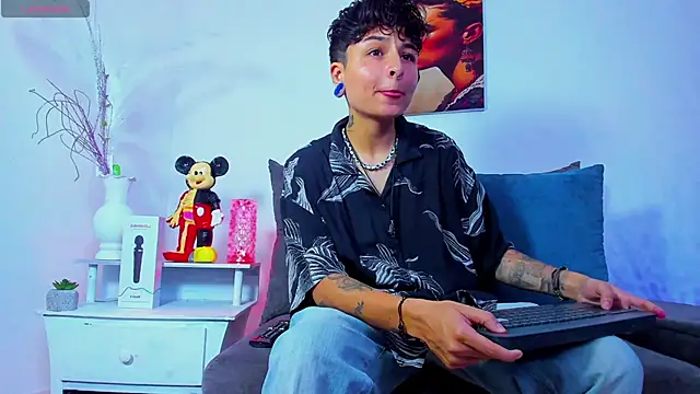 Snapshot of ZuryRamirez_ chatting on 18, 1, 2025 ZuryRamirez  online show from 18, 1, 2025