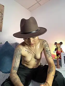 Snapshot of ZuryRamirez_ chatting on 2, 2, 2025 ZuryRamirez  online show from 2, 2, 2025