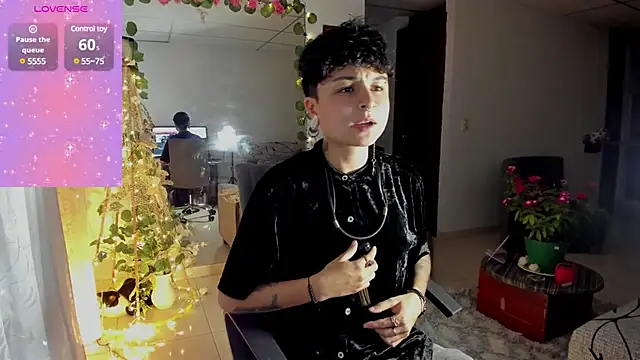 Snapshot of ZuryRamirez_ chatting on 3, 2, 2025 ZuryRamirez  online show from 3, 2, 2025