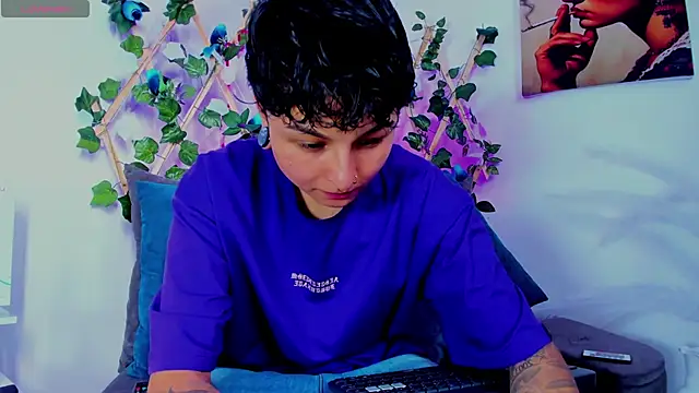 Snapshot of ZuryRamirez_ chatting on 17, 2, 2025 ZuryRamirez  online show from 17, 2, 2025