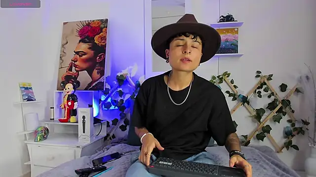 Snapshot of ZuryRamirez_ chatting on 23, 2, 2025 ZuryRamirez  online show from 23, 2, 2025