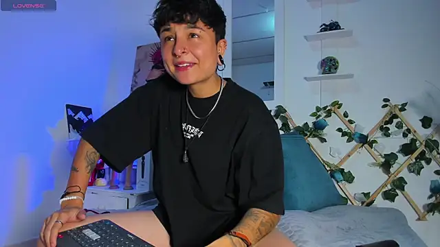 Snapshot of ZuryRamirez_ chatting on 26, 2, 2025 ZuryRamirez  online show from 26, 2, 2025