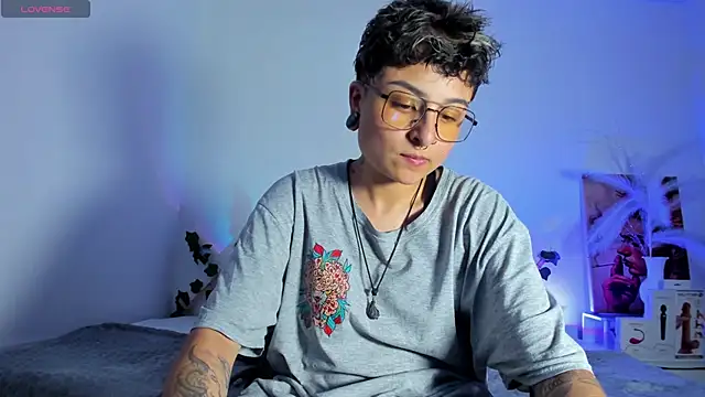 Snapshot of ZuryRamirez_ chatting on 10, 3, 2025 ZuryRamirez  online show from 10, 3, 2025