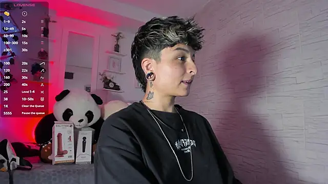 Snapshot of ZuryRamirez_ chatting on 22, 9, 2025 ZuryRamirez  online show from 22, 9, 2025