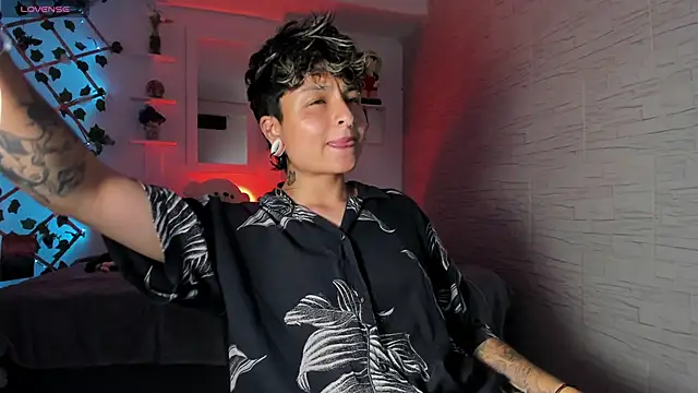 Snapshot of ZuryRamirez_ chatting on 3, 10, 2025 ZuryRamirez  online show from 3, 10, 2025