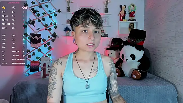 Snapshot of ZuryRamirez_ chatting on 10, 10, 2025 ZuryRamirez  online show from 10, 10, 2025