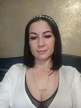 FireLily332 online show from 11, 1, 2025