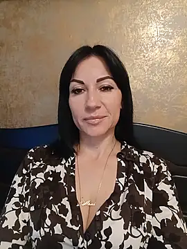 FireLily332 online show from 6, 2, 2025