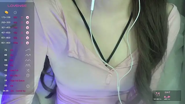 Snapshot of yaya_fun chatting on 13, 12, 2024 yaya fun online show from 13, 12, 2024