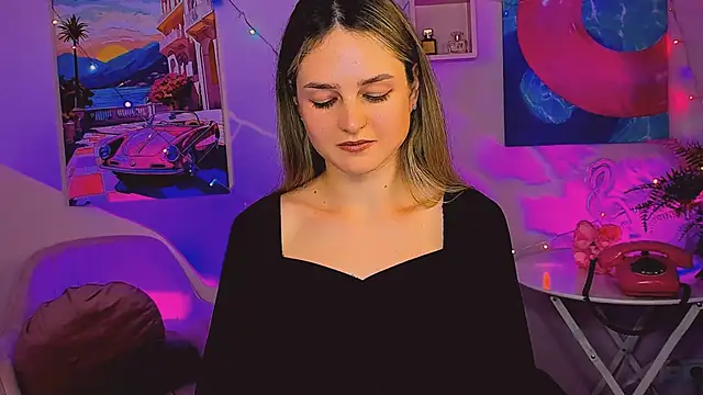 Snapshot of DeboraLarson chatting on 28, 12, 2024 DeboraLarson online show from 28, 12, 2024