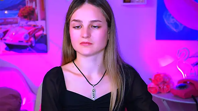 Snapshot of DeboraLarson chatting on 21, 1, 2025 DeboraLarson online show from 21, 1, 2025